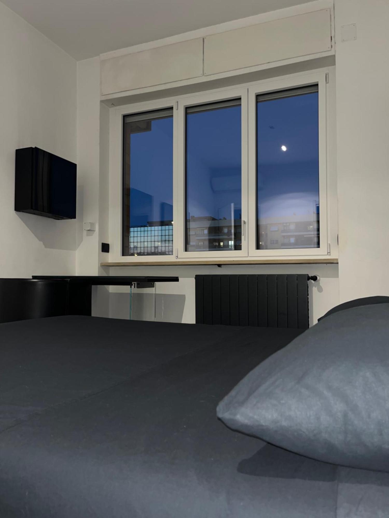 Cinecitta Luxury Guest House Rome Bagian luar foto